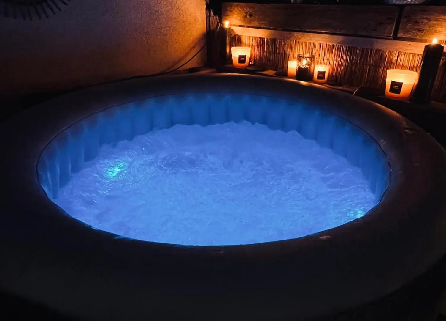 Luxury Loft With Rooftop & Jacuzzi In City Center Dusseldorf Germany